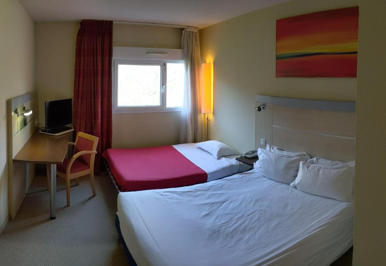 Le Domaine Des Fontaines - Hotel & Petit Dejeuner Bernin ภายนอก รูปภาพ