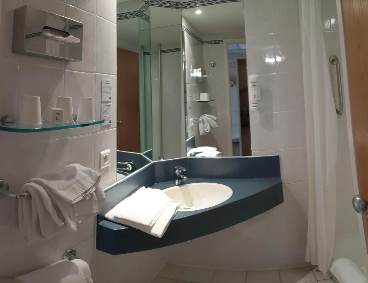 Le Domaine Des Fontaines - Hotel & Petit Dejeuner Bernin ภายนอก รูปภาพ