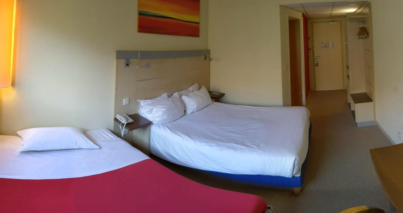 Le Domaine Des Fontaines - Hotel & Petit Dejeuner Bernin ภายนอก รูปภาพ